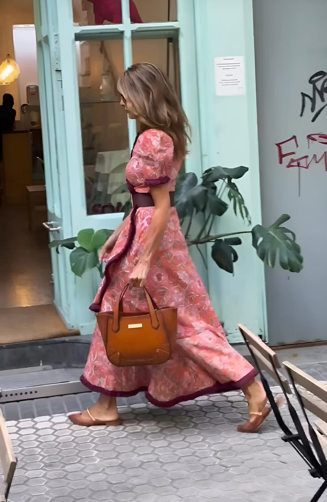 La Vie d'Amsterdam | Elegante Roze Maxi Dress met Korte Mouwen