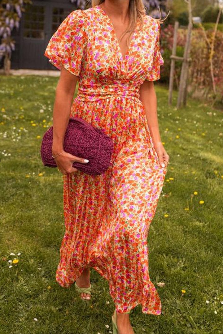 La Vie d'Amsterdam | Elegant V-Neck Maxi Dress